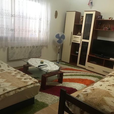 Nis Apartman Exteriér fotografie